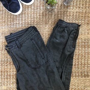 American Eagle Joggers
